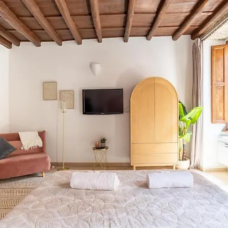 Metro Cavour 200m Coliseum Rom